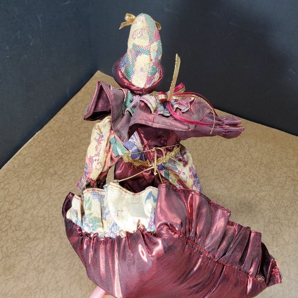 CLOWN PIERROT MUSIC BOX Doll 12 inch Rotates and Plays POSABLE Head Vintage 1995 - Picture 8 of 9